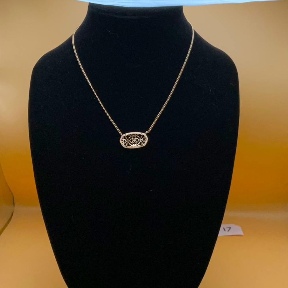 Euc Dylan necklace frame rose gold